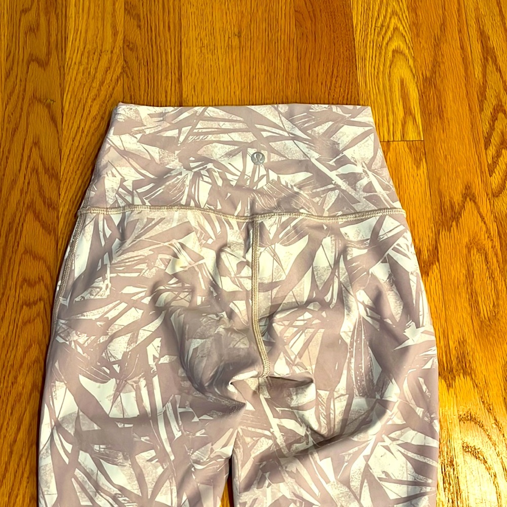 Lululemon cropped leggings size 2